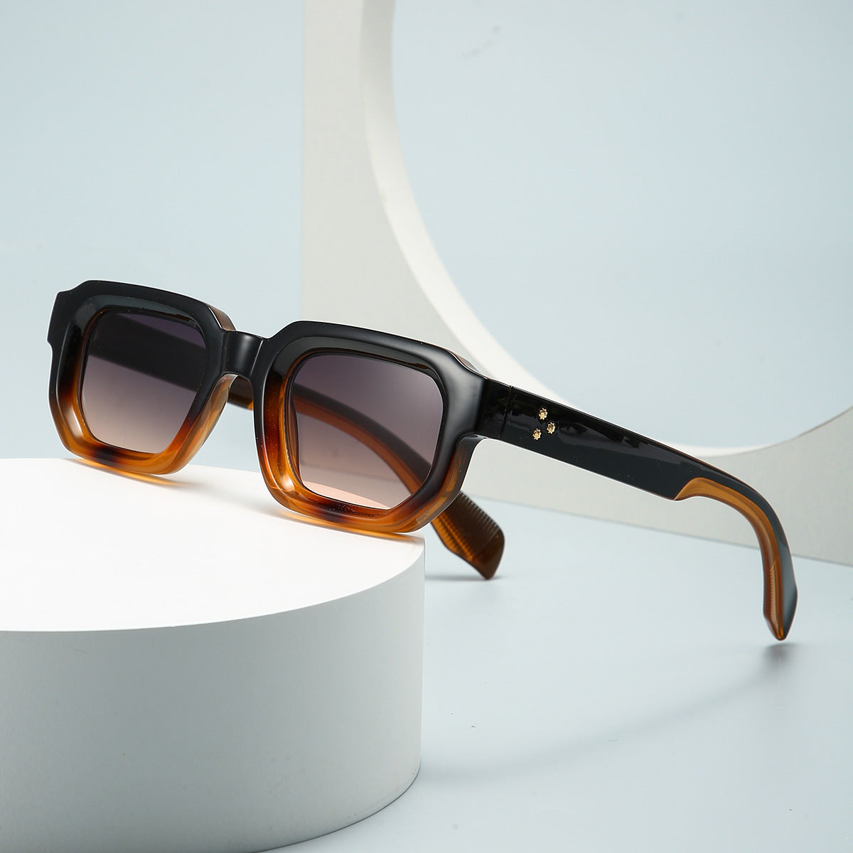 Regency (Black/Bean)